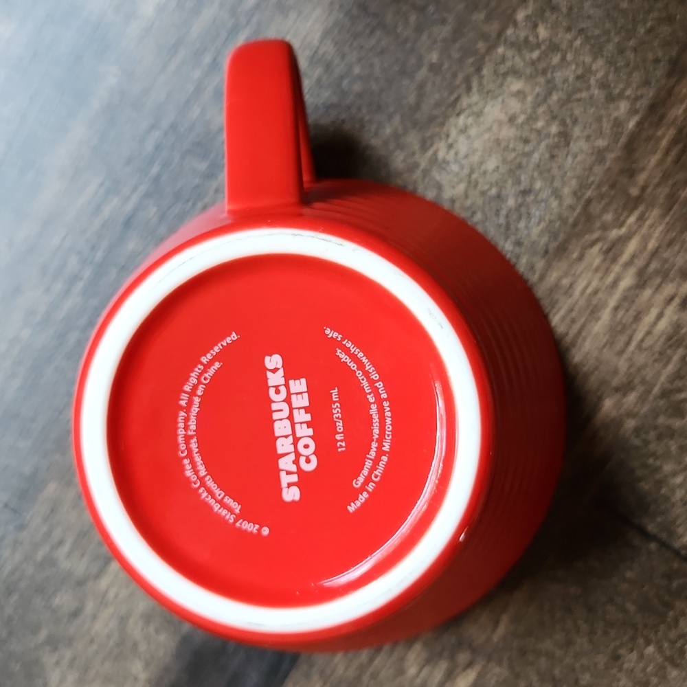 Starbucks red floral mug - Picture 4 of 4